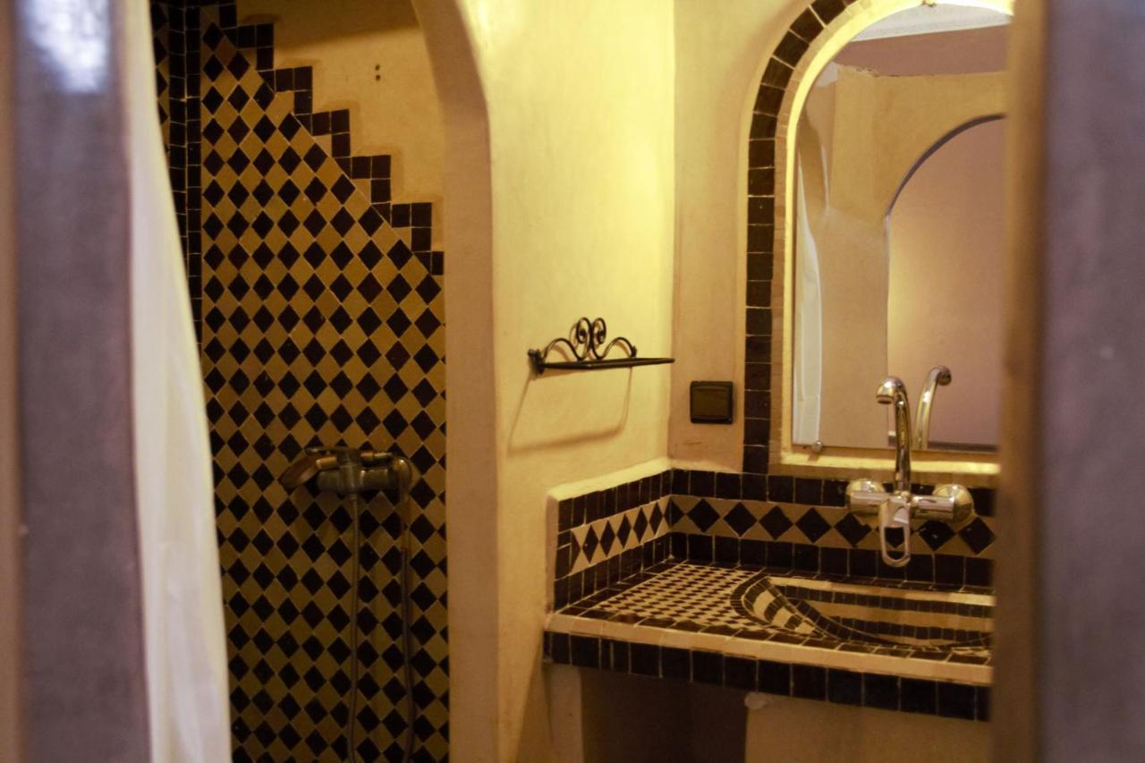 Auberge La Source Merzouga Bagian luar foto