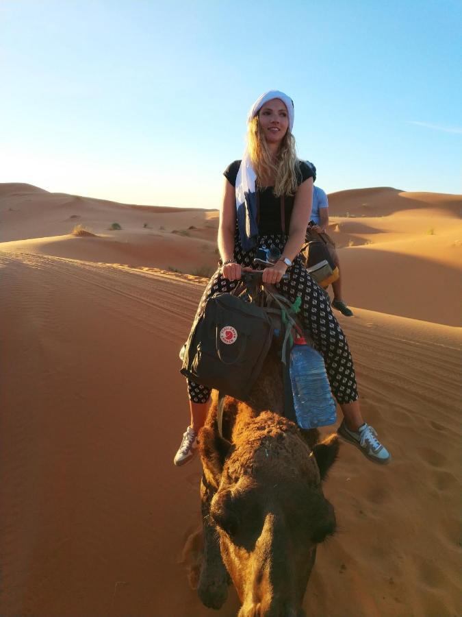 Auberge La Source Merzouga Bagian luar foto